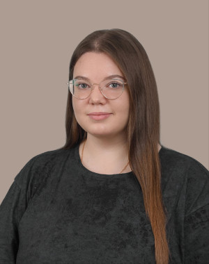 Заместитель заведующего по УВР Кретинина Арина Евгеньевна